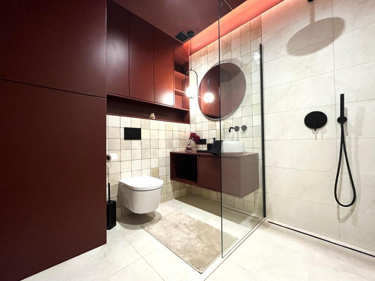 Wyszynskiego Apartment - Self Check-In 20H - Parking &Lift Breslavia Exterior foto