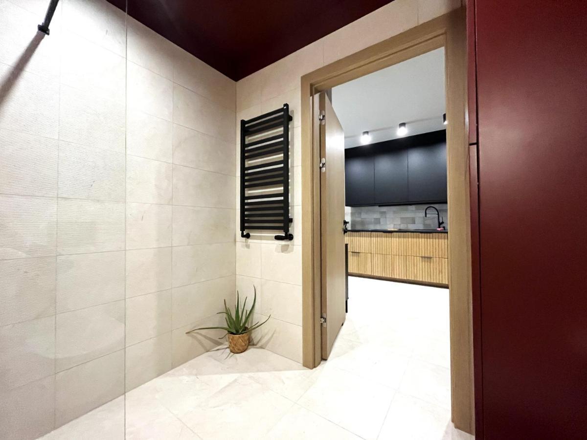 Wyszynskiego Apartment - Self Check-In 20H - Parking &Lift Breslavia Exterior foto