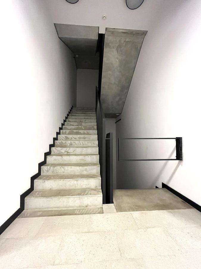 Wyszynskiego Apartment - Self Check-In 20H - Parking &Lift Breslavia Exterior foto