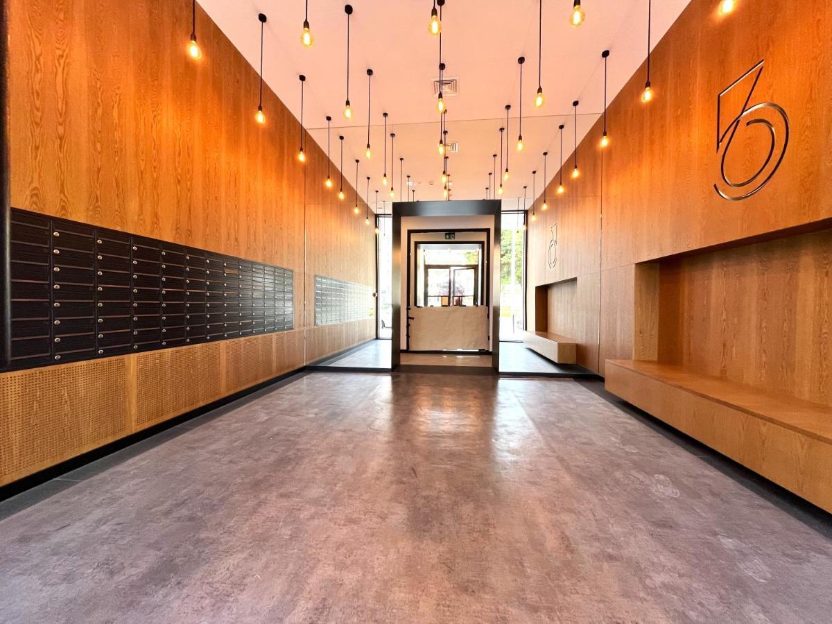 Wyszynskiego Apartment - Self Check-In 20H - Parking &Lift Breslavia Exterior foto